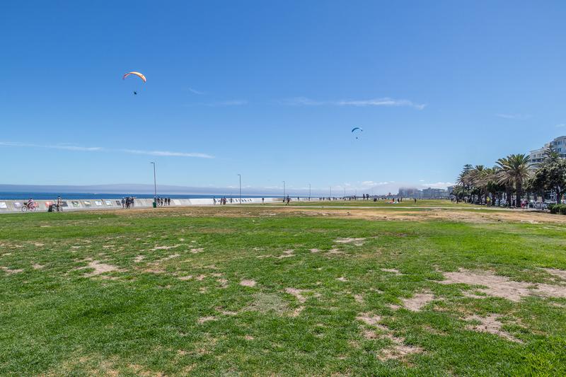 3 Bedroom Property for Sale in Sea Point Western Cape